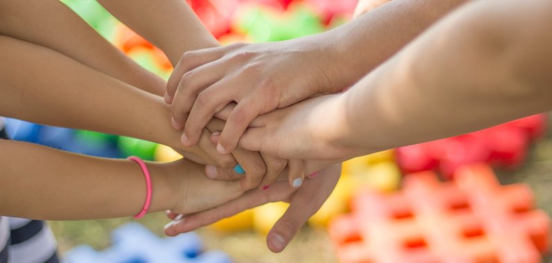 hands-2847508_1280.jpg