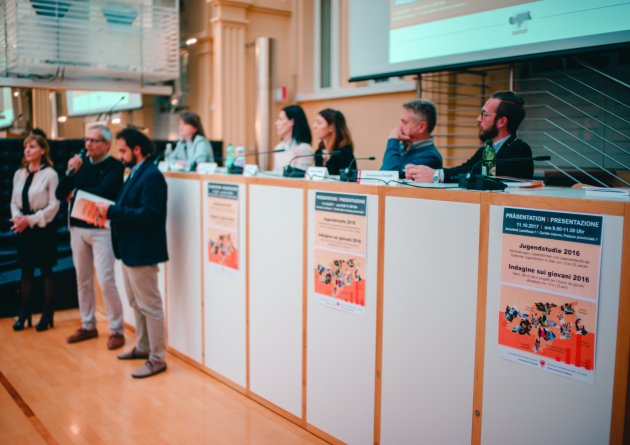 foto_jugendstudie-7.jpg