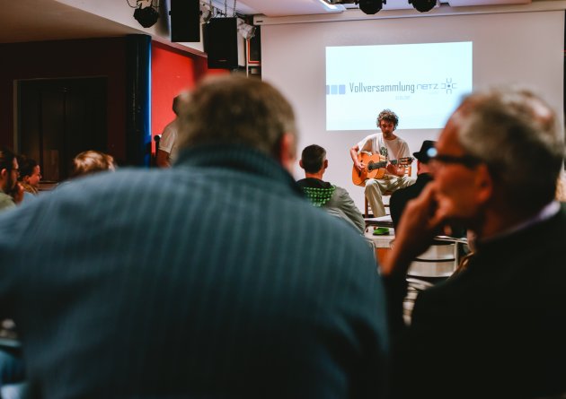netz_vollversammlung_03_40_17-20.jpg