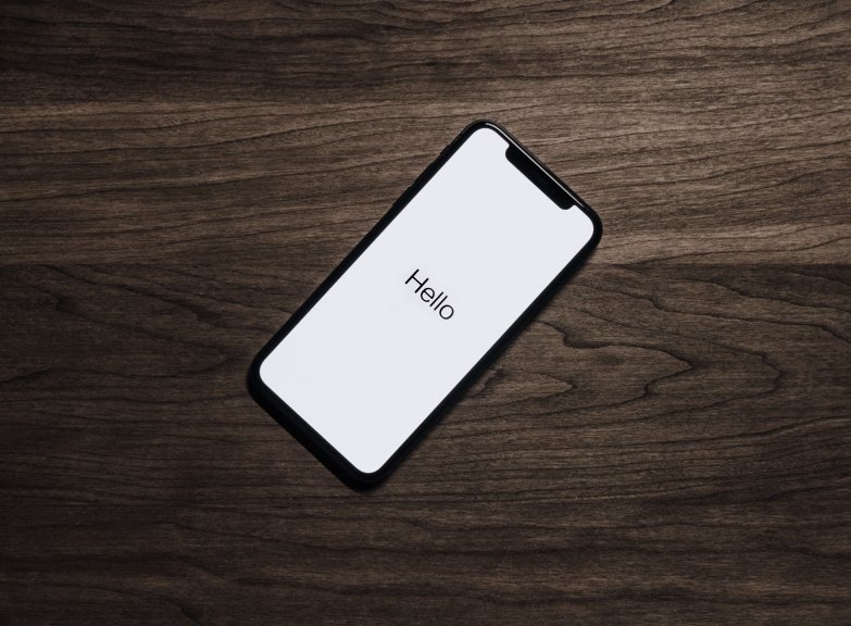 cellphone-device-electronics-699122.jpg